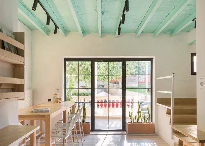 Forenna (adults Only) Hostel *