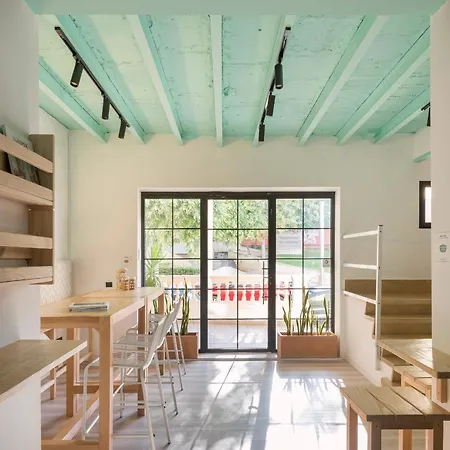 Forenna (adults Only) Hostel *