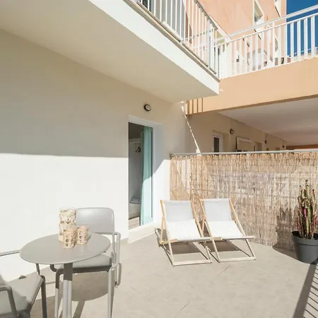 Forenna (adults Only) Hostel