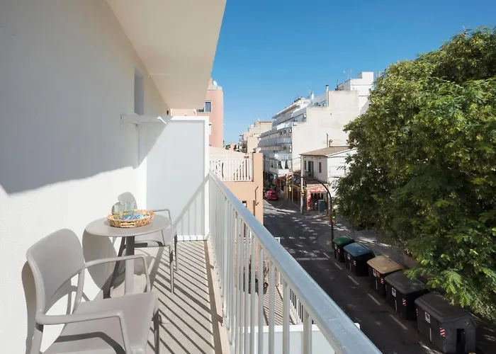 Forenna (adults Only) Hostel *