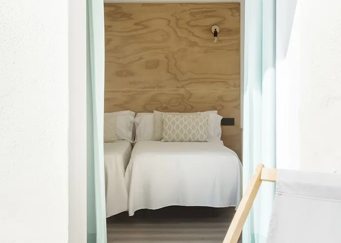 Forenna (adults Only) Hostel *