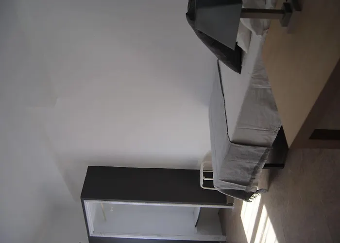 Forenna (adults Only) Hostel *