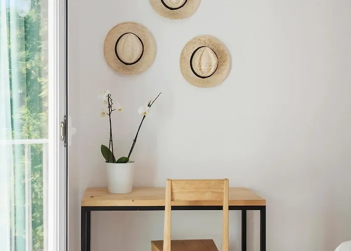 Forenna (adults Only) Hostel